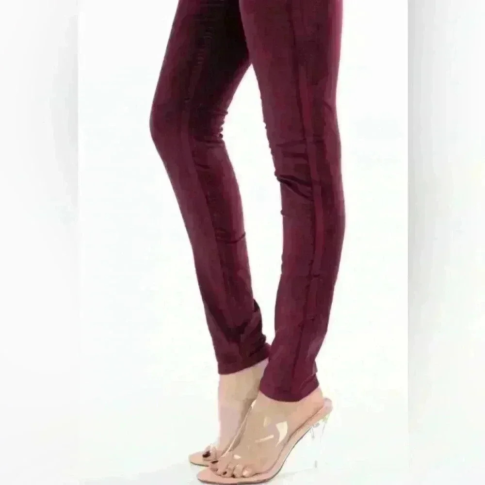 Mid rise maroon velvet skinny Jean - Picture 3 of 8